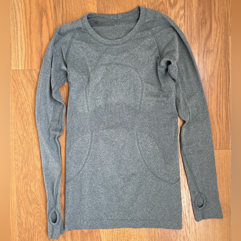 Lululemon Run Swiftly Long Sleeve, size 4